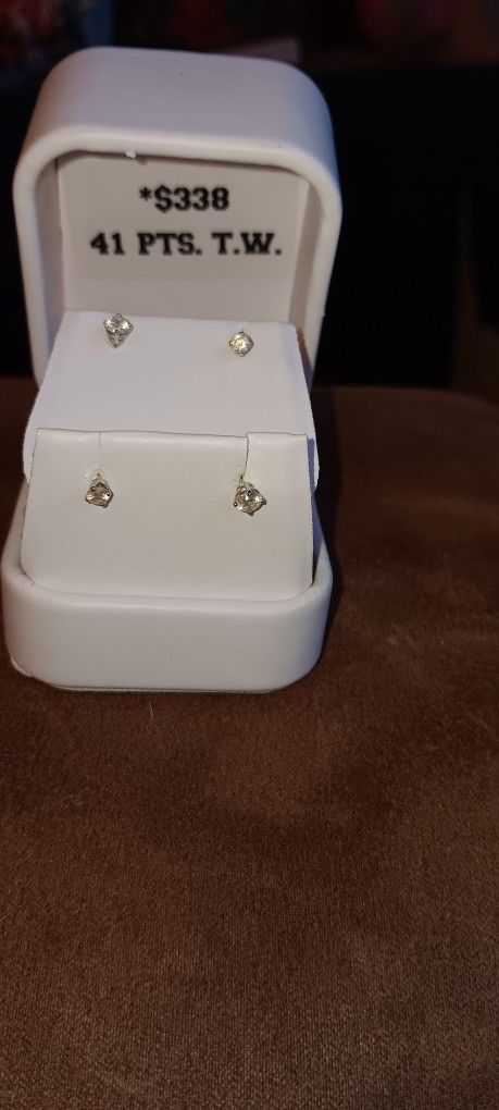 Diamond Earrings 