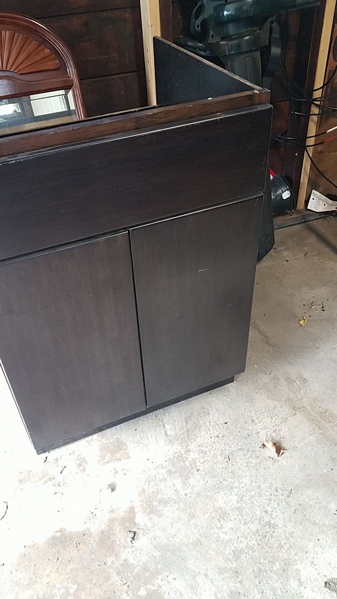 Bath cabinet
