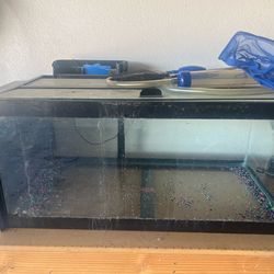 40 gallon fish tank I think