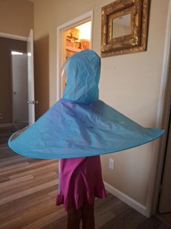 Rain protection for 6 to 10 years old.