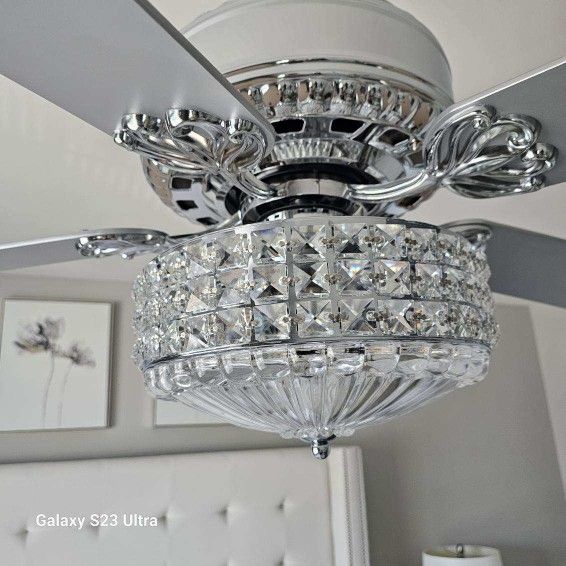 Beautiful Fan Chandelier 
