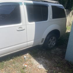 2005 Nissan Pathfinder