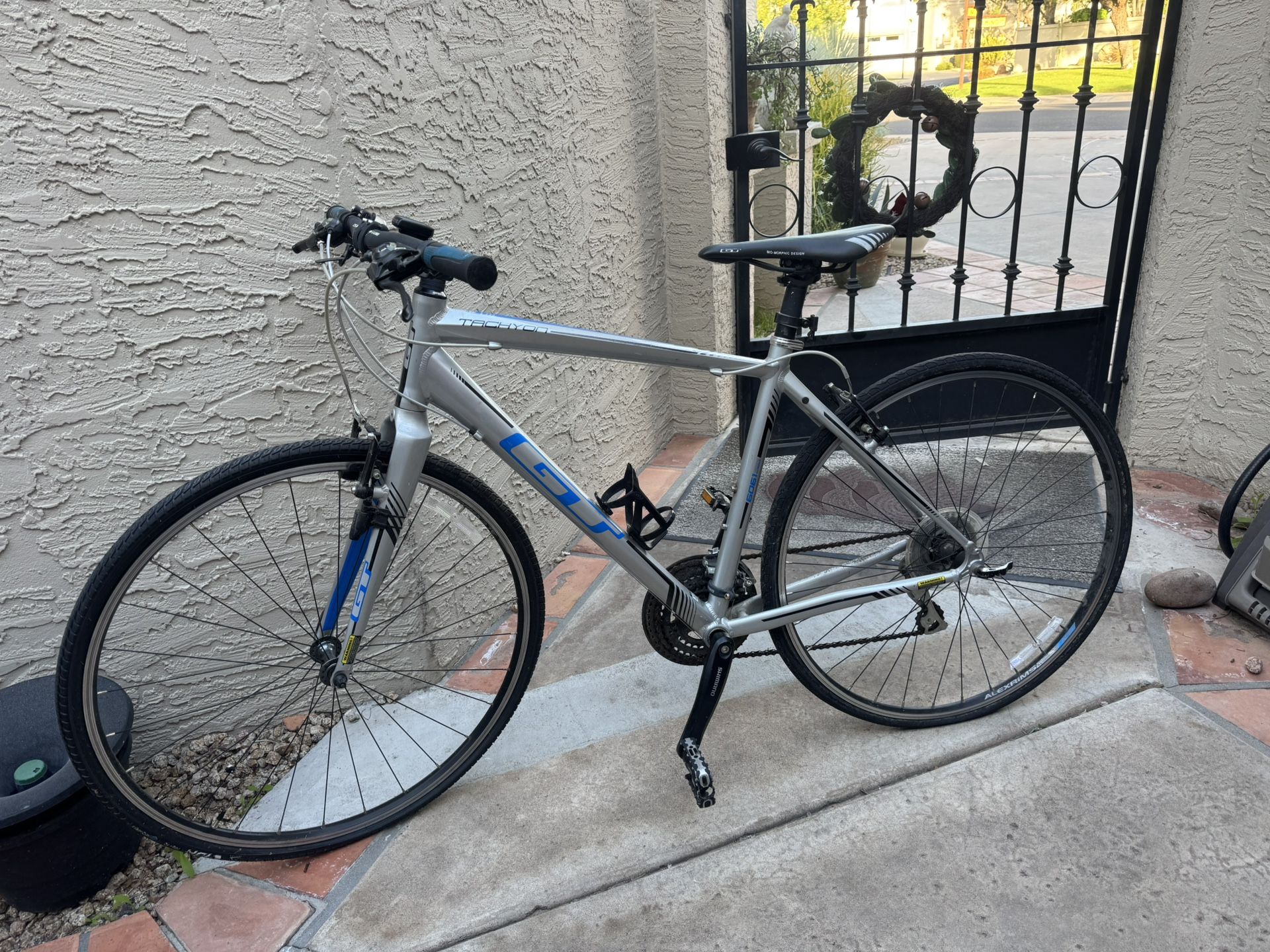 2 GT Tachyon 4.0 6061 Bicycles