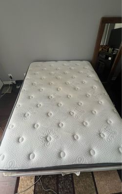 Queen mattress w/base & metal stand