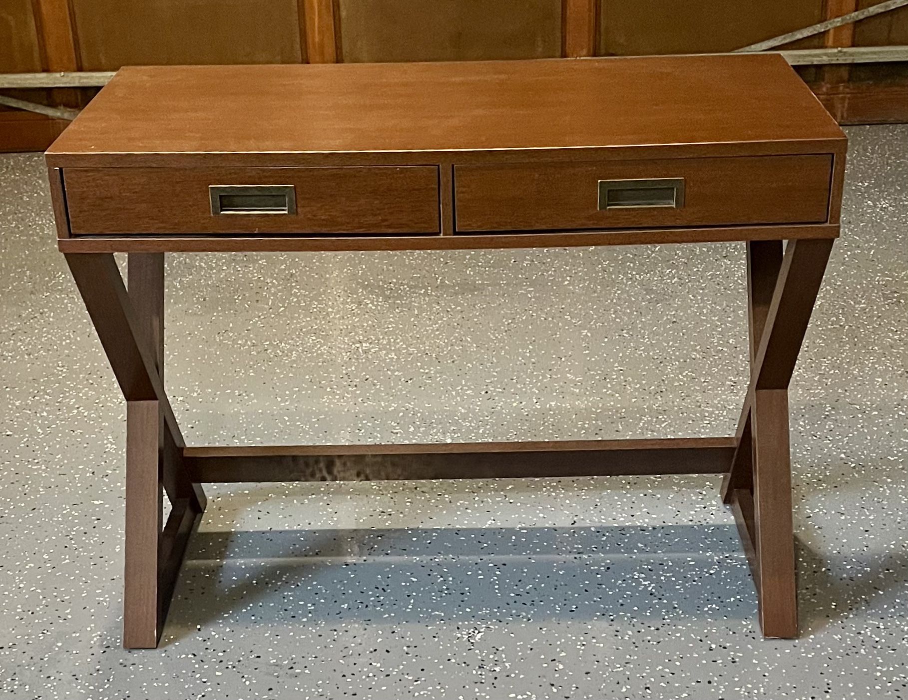 Console/Entry Table