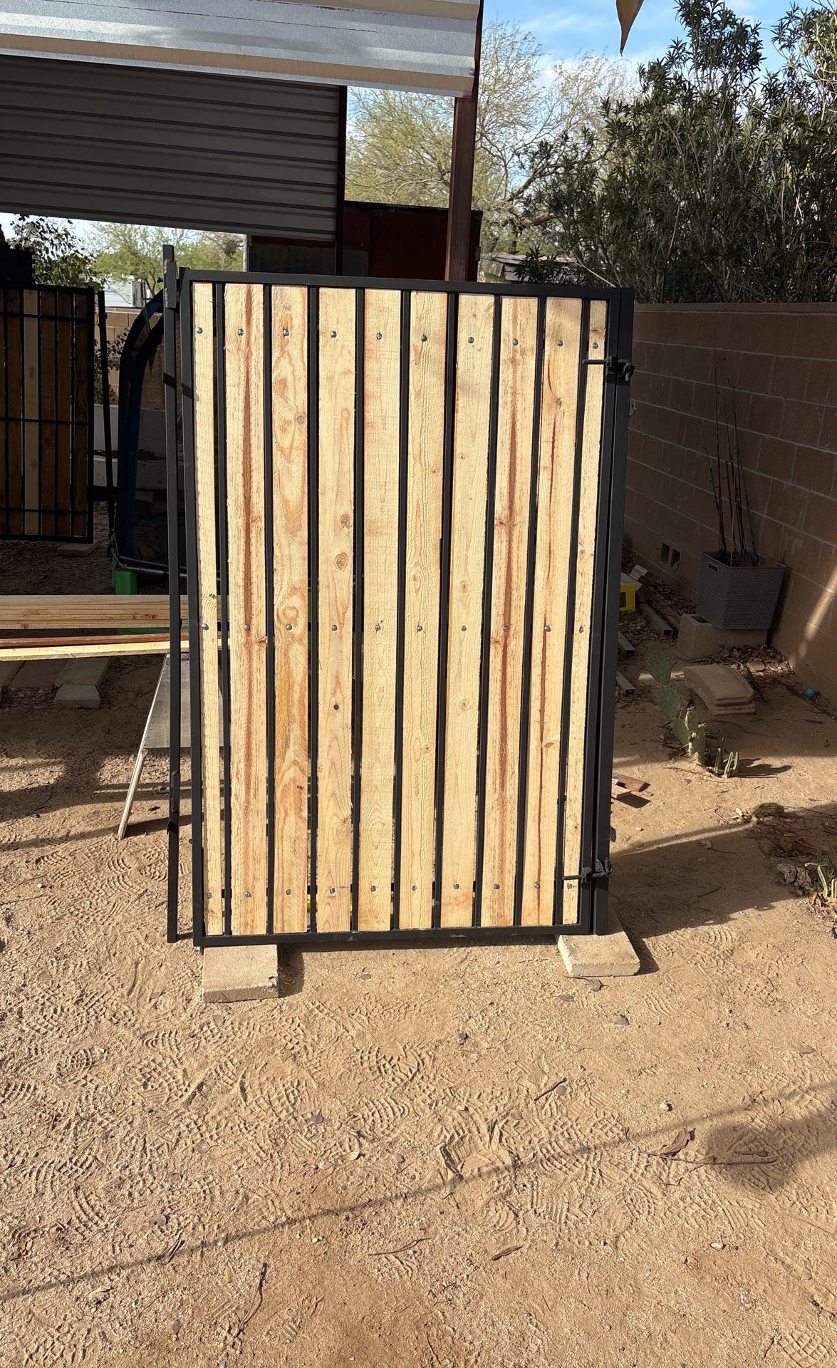 Side Gates