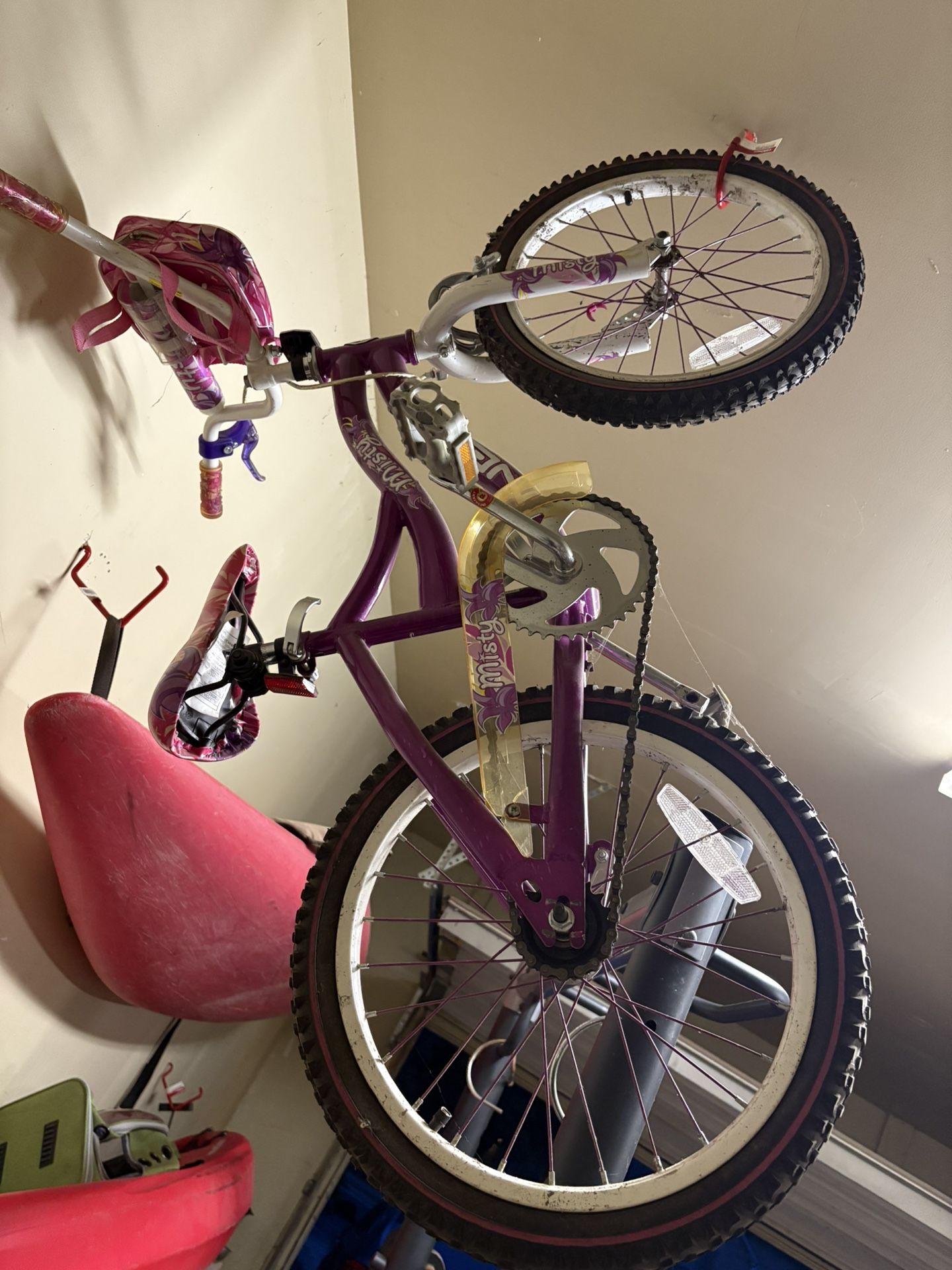 Girls bike