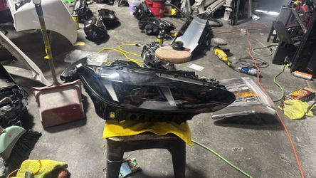 2023 2026 BMW i4 Passenger Side, Headlight,