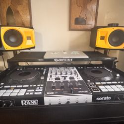 Rane Four Controller W/ Odyssey Case