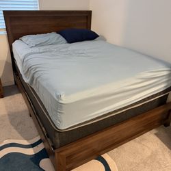 Queen Bed Set