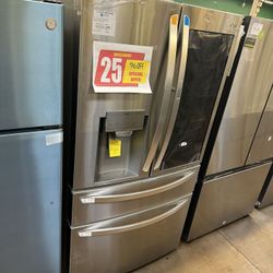 LG Refrigerator With Instaview 
