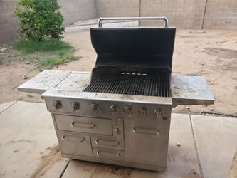 BBQ Grill NXR, cool features! Great value!