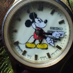 Vintage Seiko Mickey Mouse Watch 1980's