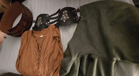 $70!!Mens! Renissance Celtic Costume PRICE REDUCTION