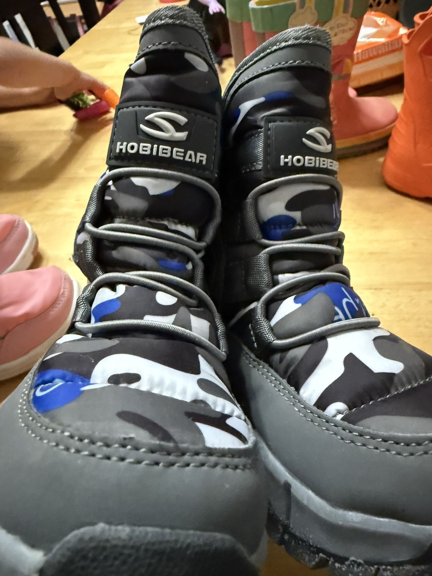 Toddler Size 6 Camo Snow Boots