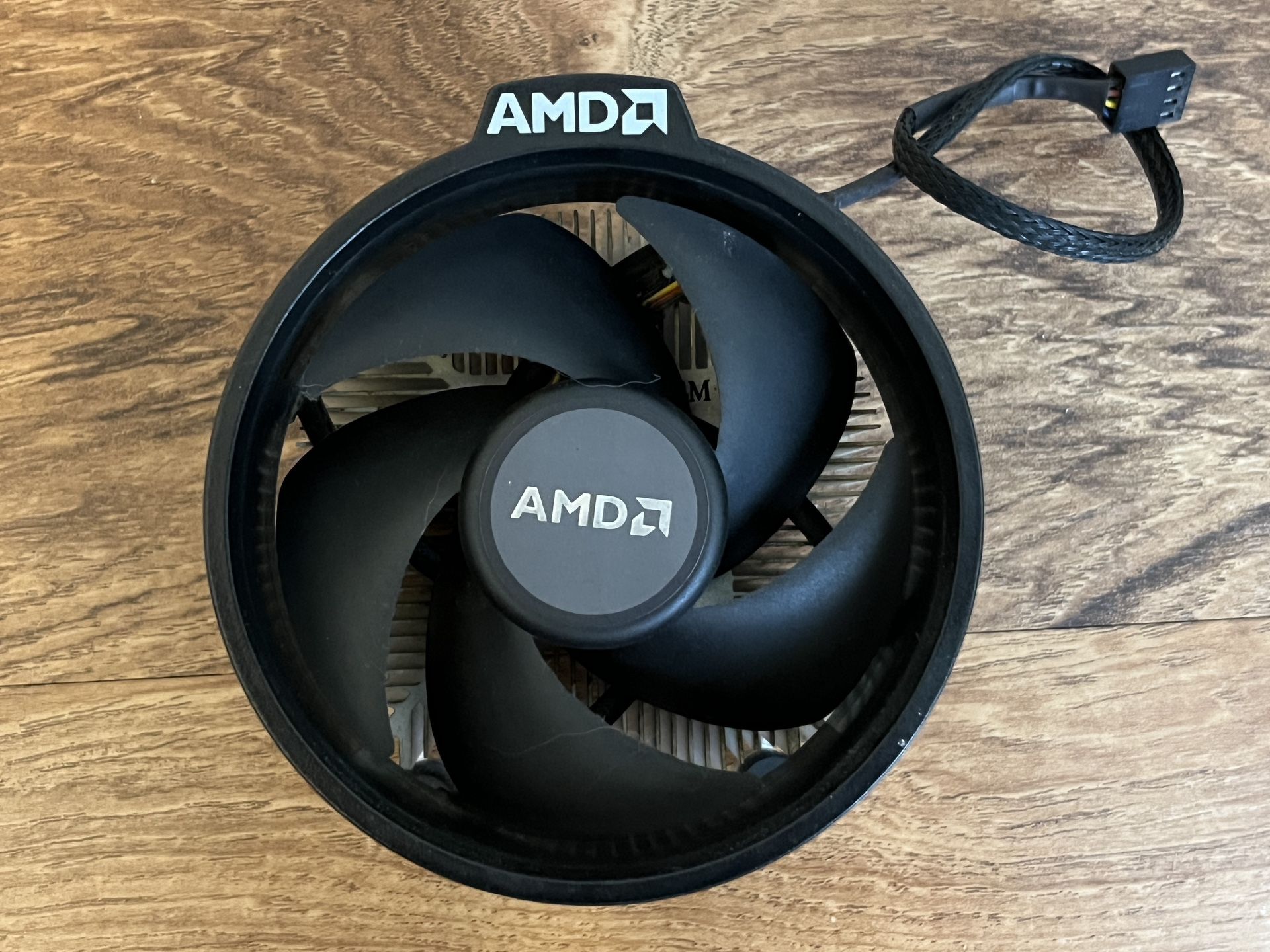AMD heat sink CPU cooling fan (AM4)
