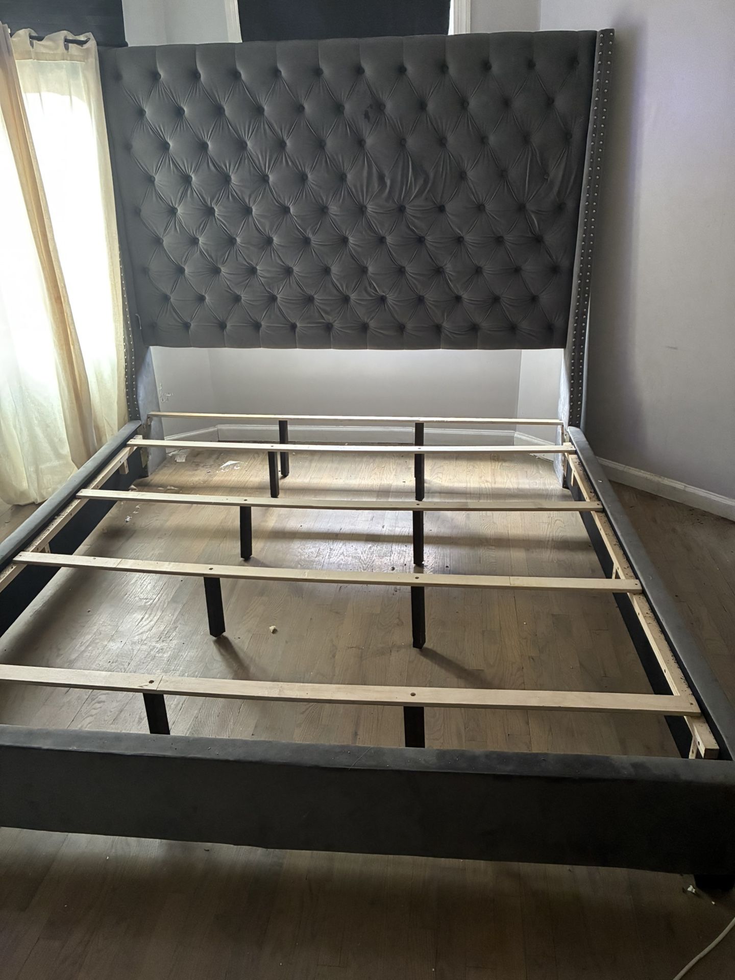 King Size Platform Bed 