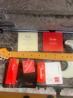* FENDER  ULTRA ll *