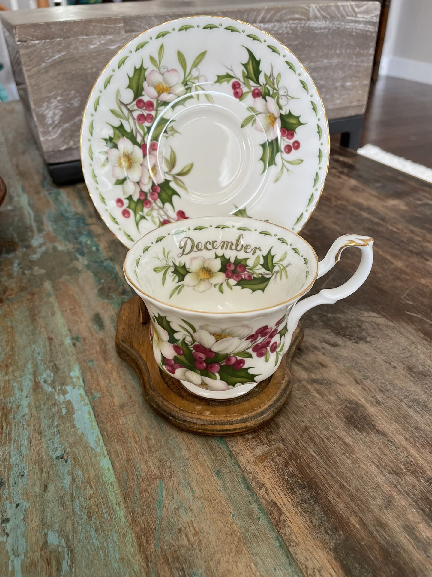 Vintage Royal Albert Tea Cup and saucer 
