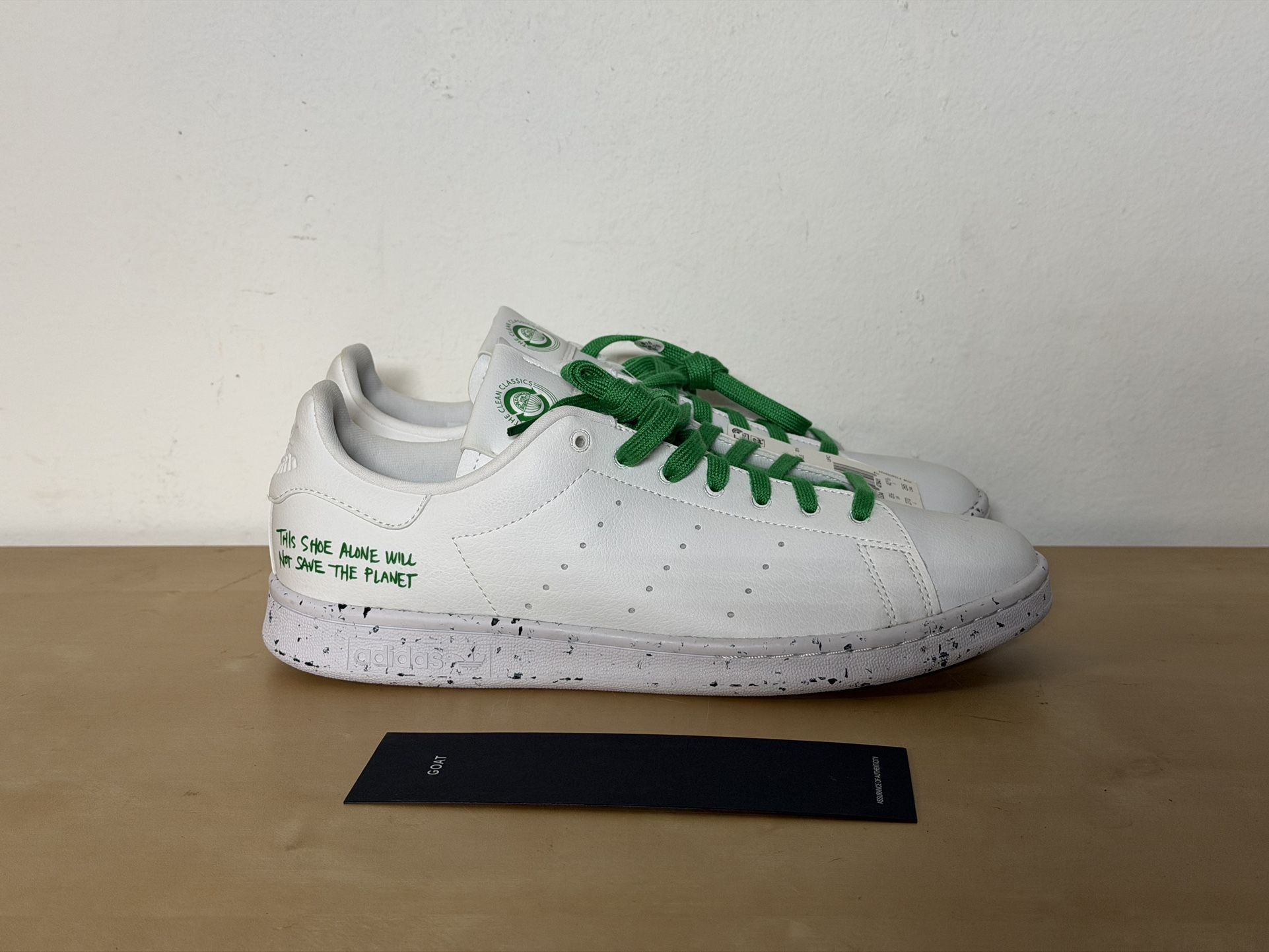 adidas Stan Smith Clean Classics Collection White Green Sneakers FU9609 Men’s Size 9