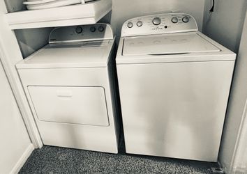 Whirlpool Washer & Dryer Set
