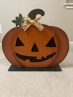 Wooden Jack-O-Lantern Halloween Decoration