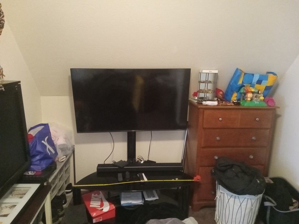 48 Inch Smart Hisence Tv
