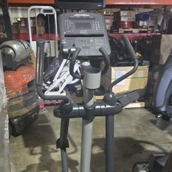 Life Fitness Elliptical 