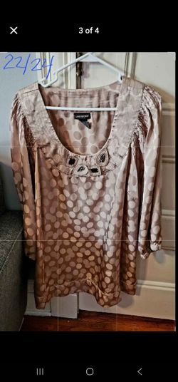 22/24 Shirts / Tops / Sweaters