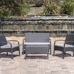 Outdoor Wicker 4-piece Conversation Set with Cushions - New In Box