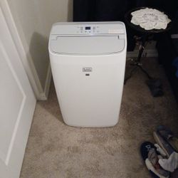 Black And Decker 10000 BTU 115 Volts Portable Air-conditioning 