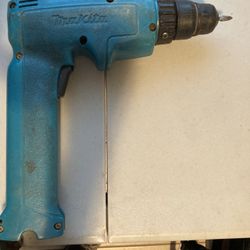 Makita Wireless Drill 6095D