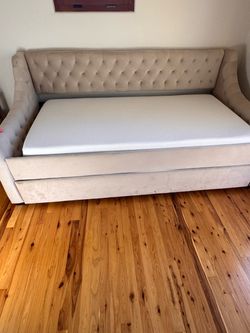 Twin Size Daybed With Trundle
