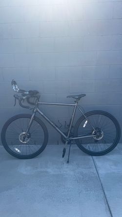 Gravel Road Bike