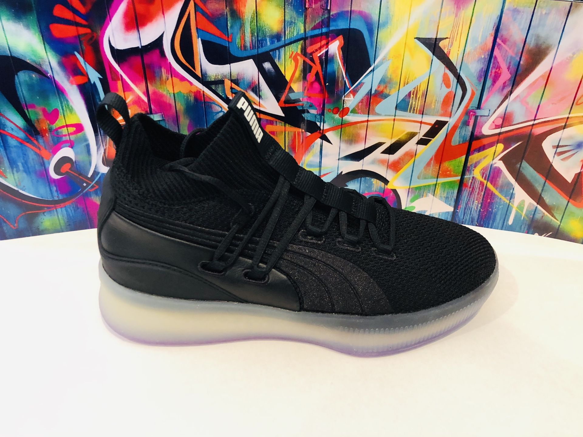 Realista Antídoto Interesar Puma Clyde court “Electric” Black/purple Mens 10 for Sale in San Jose, CA -  OfferUp