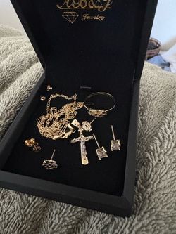 10k nugget earrings