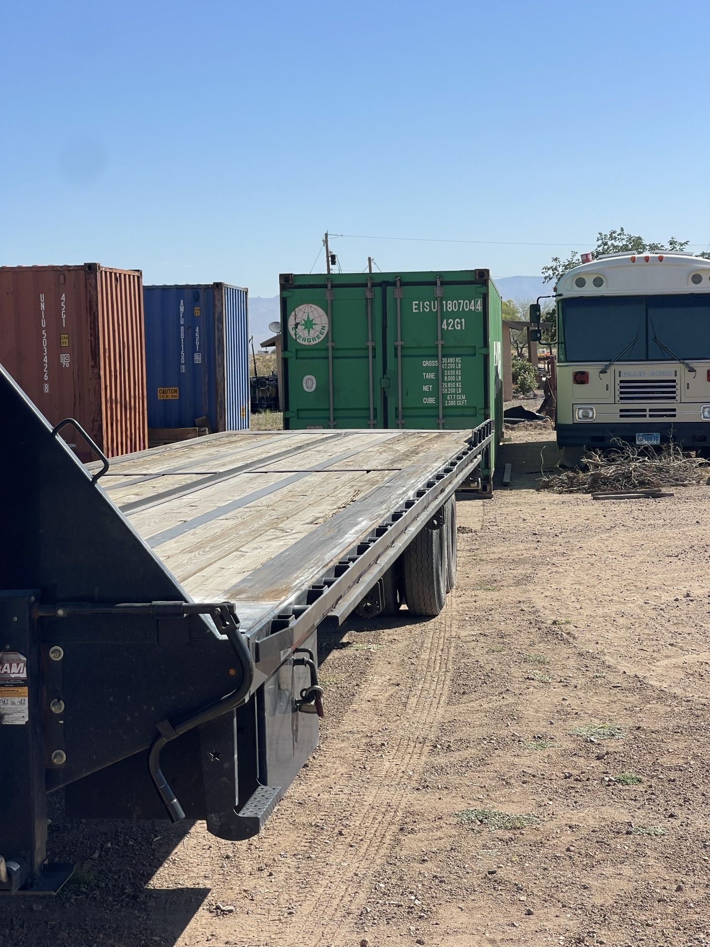 40 FOOT STANDARD SHIPPING CONTAINER//CARGO WORTHY,All Products : American Fashion Style Bags On Sale