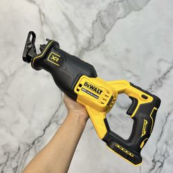 DEWALT 20V Brushless Reciprocating Saw (Tool Only)