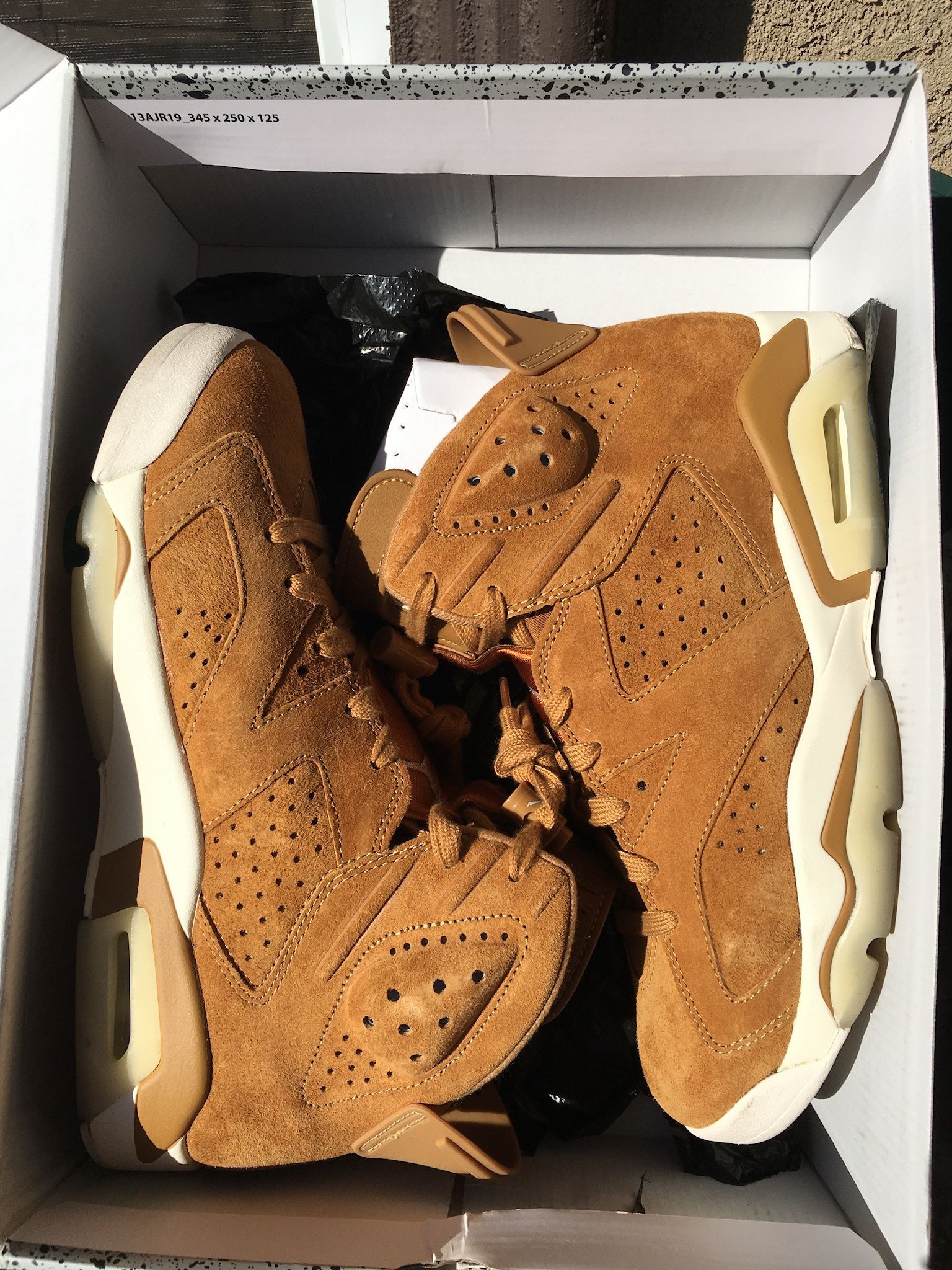 Jordan 6 Wheat Size 8