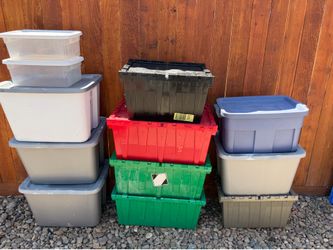 12 Plastic Storage Totes Bins