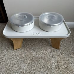 Trot Dog Bowl Set with Mat and Stand (6” - White)