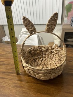 Weaved Bunny ear Basket