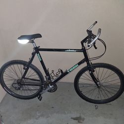 TREK 7000
