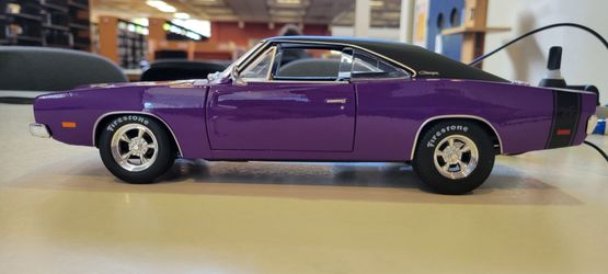 1969 Dodge Charger R/T 1/18 Diecast car