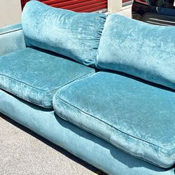 Aquamarine Couch - Soft Sofa