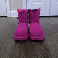 Uggs Size 6 Tarzan