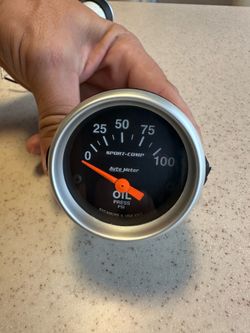 Auto Meter 3327  Sport Comp Oil Pressure Gauge Electric 0-100 PSI 2 1/16