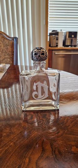 Deleon Tequila Bottle Empty 8.5"  / Decorative / Bar / Saloon / Man Cave / Collectible / Glass / Decor / Home / Gift / Unique / Collector