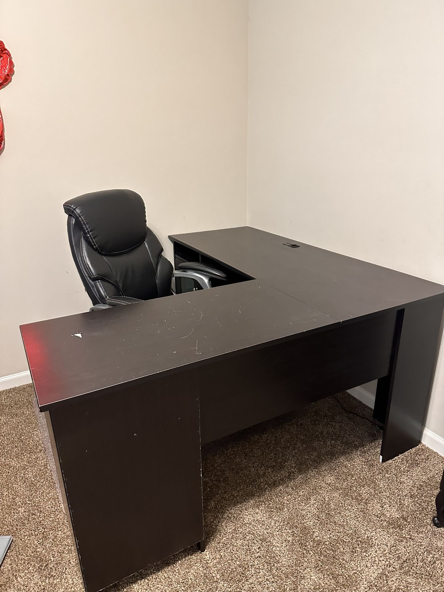 Corner Desk