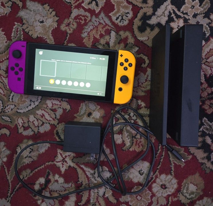 NINTENDO SWITCH